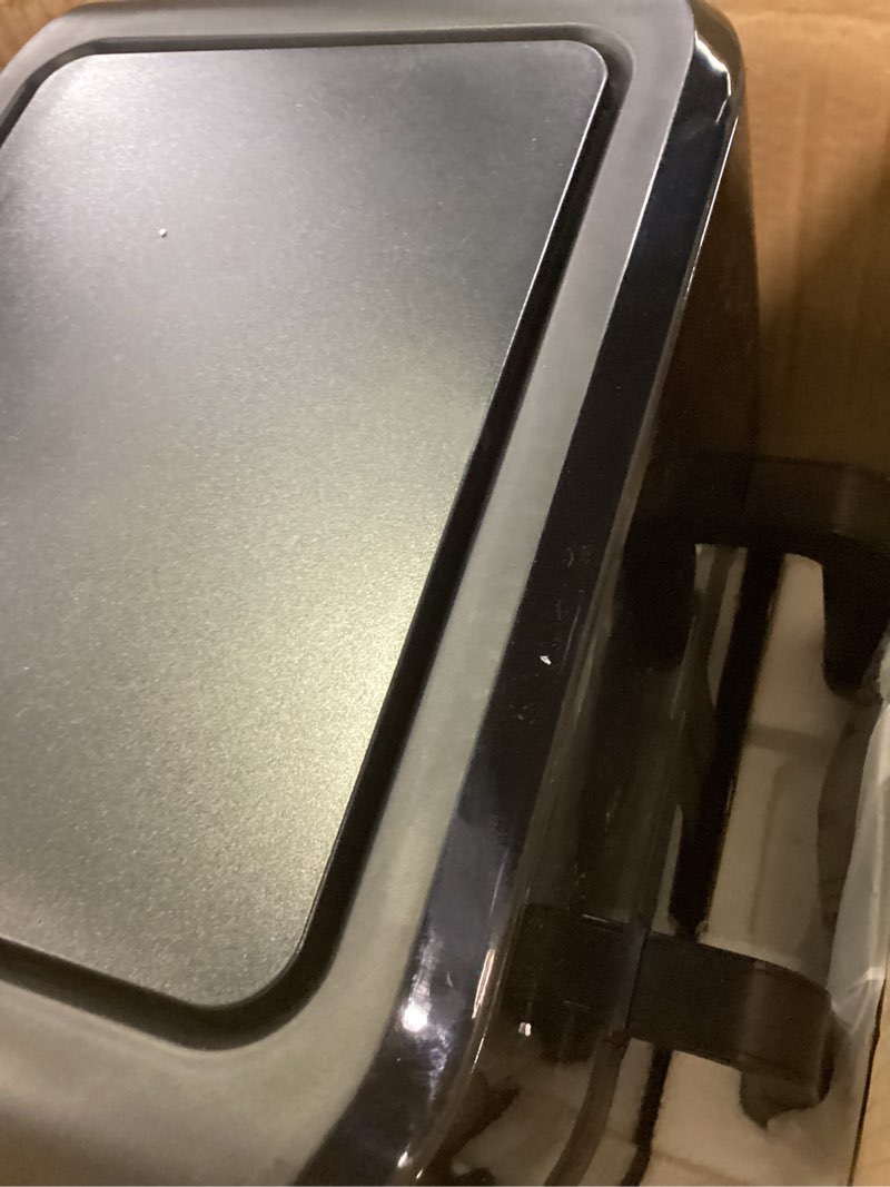 Condition photo showing Good Condition for chefman 6 quart dual basket air fryer oven with easy view windows, sync finish, hi-fry, auto shutoff, 2 independent 3qt nonstick dishwasher safe frying baskets, digital double air fryer - black 6 quart - window