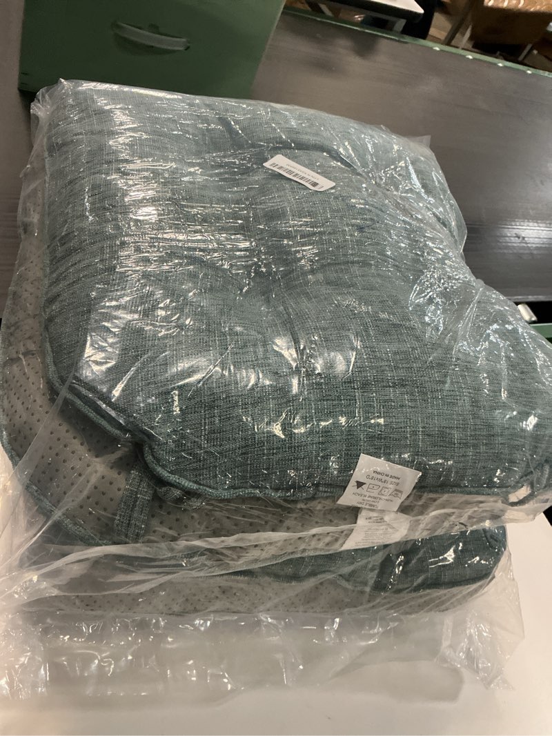 Condition photo showing Good Condition for Chair Cushions for Dining Chairs Set of 4, Kitchen Chair Cushions, Chair Pads with Ties Non Slip Backing, Christmas Room Decor, Tufted Memory Foam Seat Cushion 4 Pack, 18"x18"x4", Sage Green 18" x 18" x 4" Sage Green 4