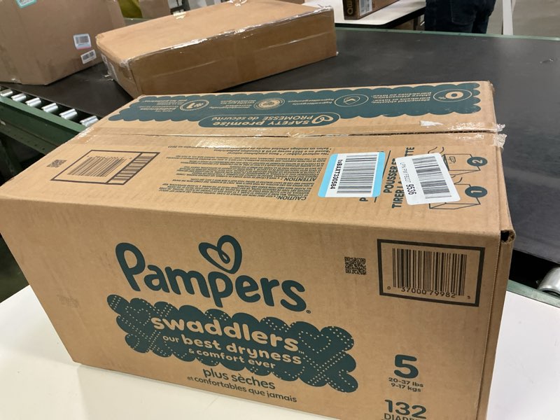 Condition photo showing New/Like New for Pampers Swaddlers Diapers, Size 5 (20-37 lbs), 132 Count, Absorbent, Keeps Baby Dry and Comfortable, Skin Safe Disposable Baby Diaper (Packaging May Vary) Size 5 132