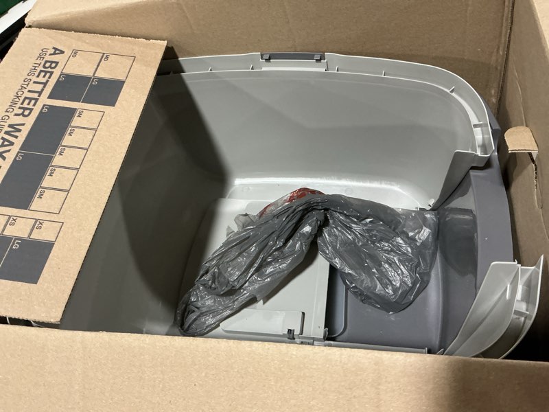 Condition photo showing As Is for iris usa cat litter box large with front door flap, covered enclosed litter box enclosure with scoop, handle & buckles for portability & privacy, hidden litter pan, gray jumbo enclosed dark gray w/ scoop