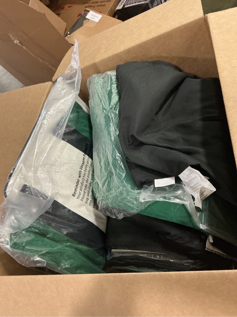 Condition photo showing Good Condition for Chezmoi Collection Upland 7-Piece Quilted Patchwork Comforter Set, Green/Black/Cream White, Queen Queen Green/Black/Cream White