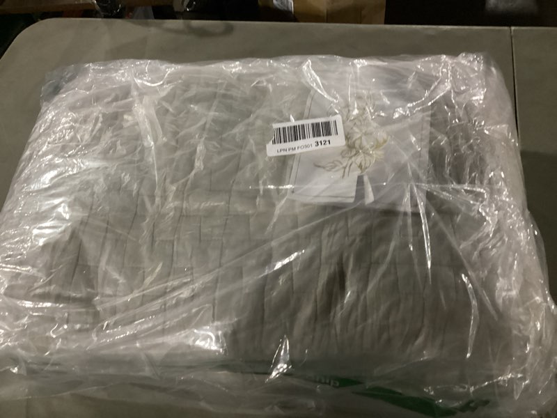 Condition photo showing New/Like New for palassio Beige 100% Cotton Quilt King Size Bedding Sets with 2 Pillow Shams, Textured Lightweight Soft Bedspread Shabby Chic Coverlet, Neutral Quilted Comforter Bed Cover for All Season, 3 Pieces Block-beige King(106"x96"?