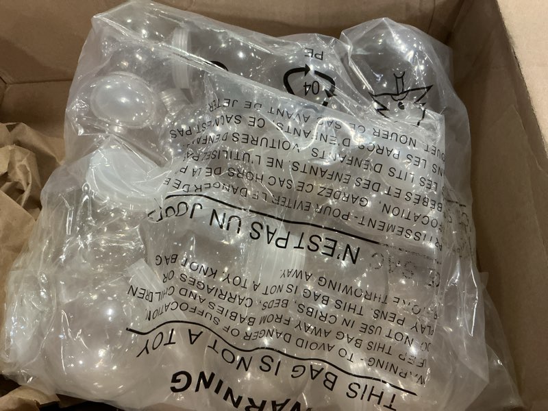 Condition photo showing Good Condition for 22 Pieces 3.6 Inch/91mm Plastic Snow Globe Clear Water Globe Fillable Snow Globe Ornaments with Screw Off Cap and Inner Plug for DIY Crafts Christmas Home Decoration