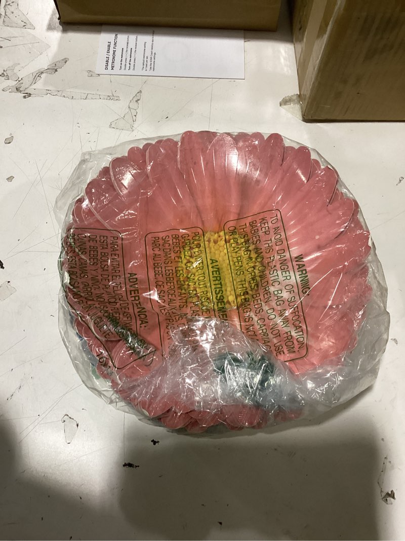 Condition photo showing Good Condition for 100 pack daisy floral paper plates flower disposable dinner plates 9.5 inch spring summer tableware for boho groovy birthday wedding baby shower party supplies (white, yellow, blue, pink)