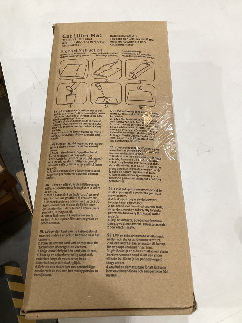 Condition photo showing Good Condition for cat litter mat