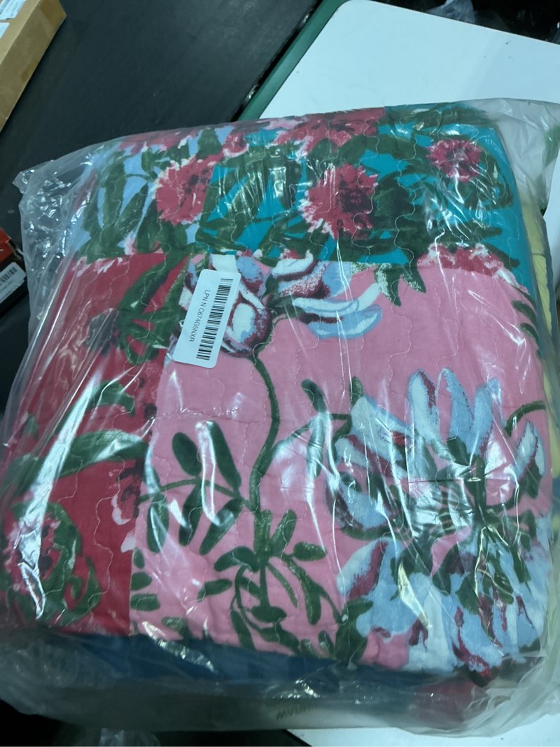 Condition photo showing Good Condition for evenhug 100% cotton patchwork quilt king size set lightweight floral king quilts bedding set bedspread coverlet reversible bed cover with pillow shams for all seasons 3 pieces (106"x96") red king(106"x96")