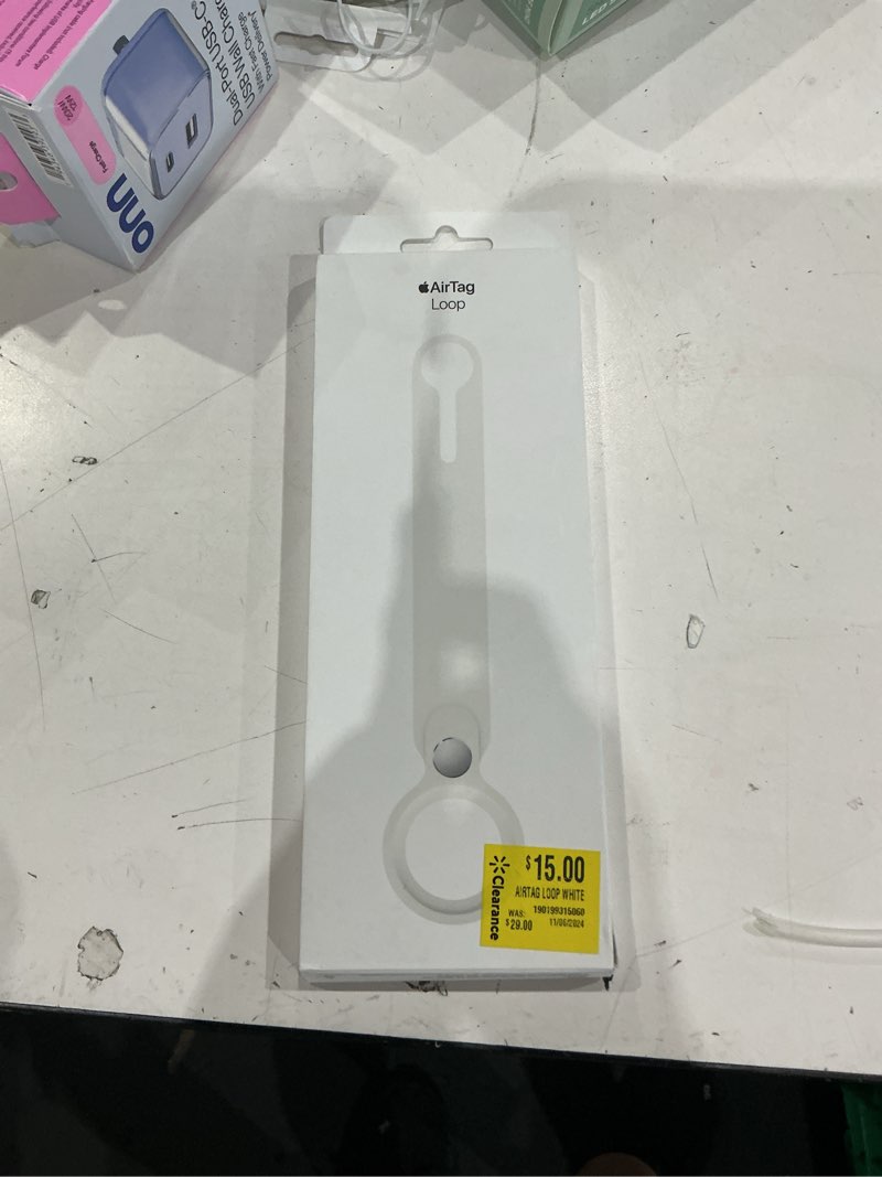 Condition photo showing Good Condition for airtag loop - white