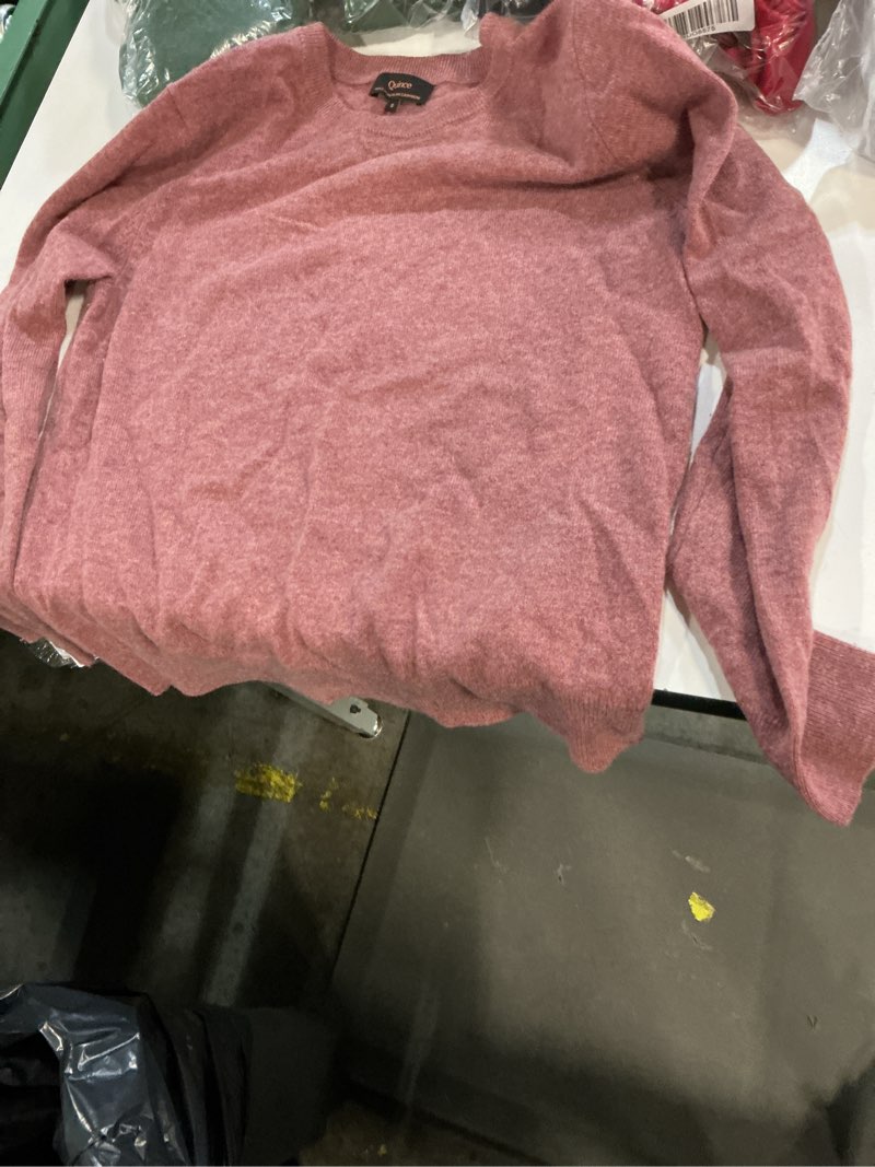 Condition photo showing Good Condition for quince mongolian cashmere crewneck sweater, s, heather shaded rose pink