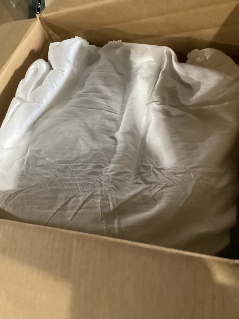 Condition photo showing Good Condition for bedsure boho comforter set king - white tufted king size comforter, 3 pieces farmhouse shabby chic embroidery bed set, soft fluffy geometric pattern bedding for all seasons king 02 - white - diamond like