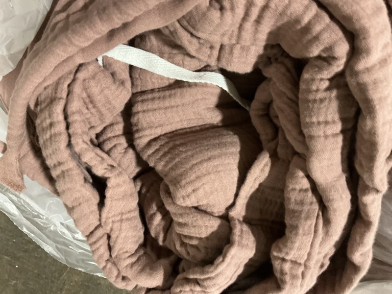 Condition photo showing Good Condition for organic cotton gauze duvet cover, queen