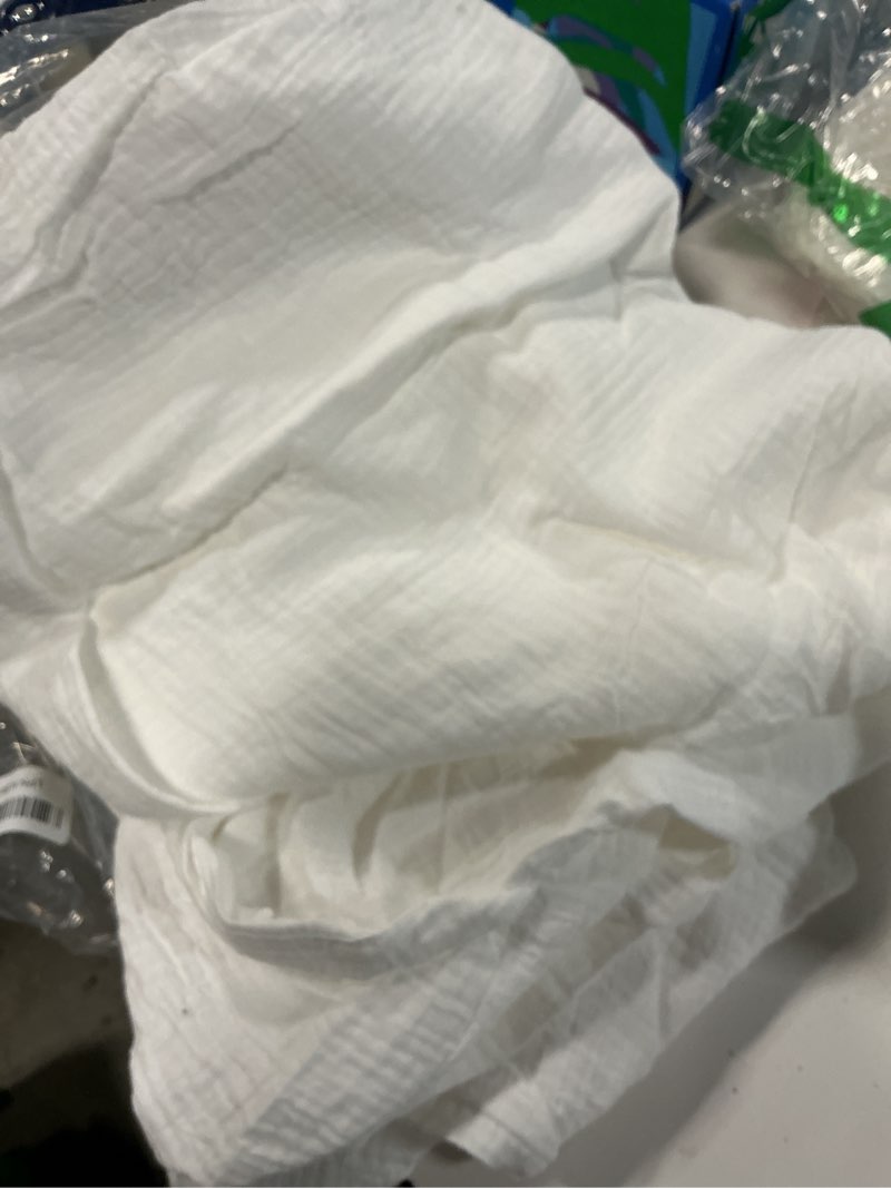 Condition photo showing Good Condition for se softexly muslin pillowcases standard size 100% cotton, 2 pack linen like pillow shams with envelope closure, ultral soft and breathable pillow case covers, white, 20" x 26", no filling 1-white 26" x 20" (pack of 2)