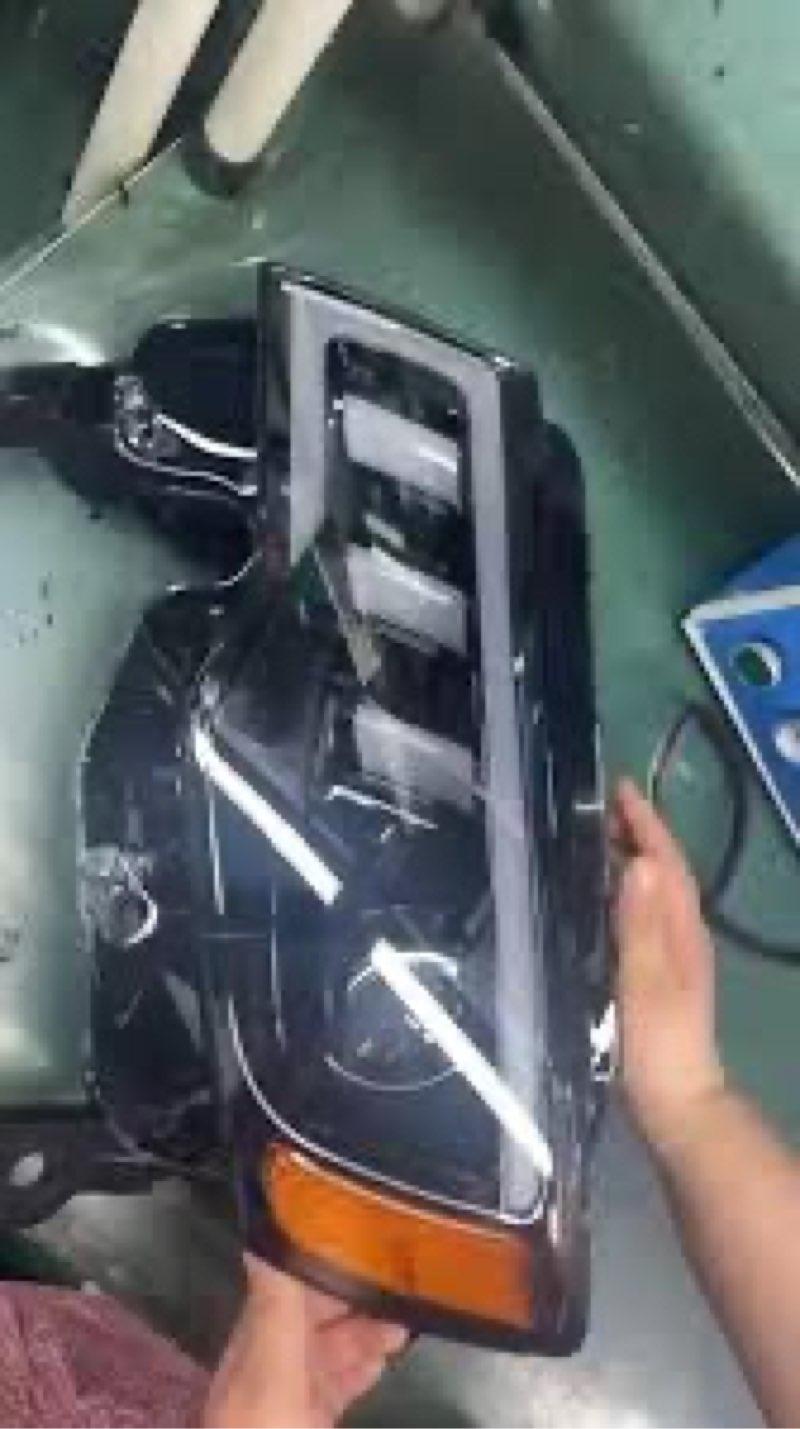 Condition photo showing Good Condition for fione led headlights assembly compatible with jeep grand cherokee 2017-2021 head light replacement headlamps with black housing left driver & right passenger side pair