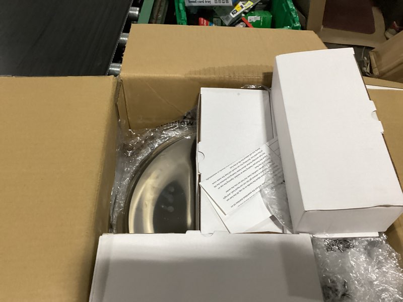 Condition photo showing New/Like New for chafing dishes for buffet 4 pack, 6qt round chafing dishes for buffet [elegant gold and silver colors] stainless steel chafing dish buffet set for any party