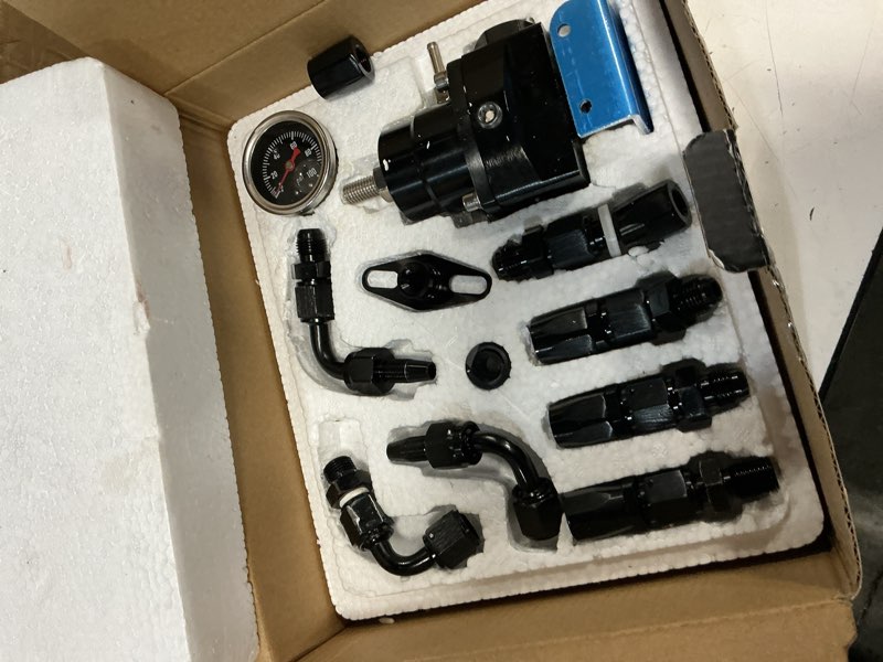 Condition photo showing Good Condition for yeshma efi fuel pressure regulator kit 0-100psi with gauge 6an fuel line fitting universal adjustable aluminum (black)