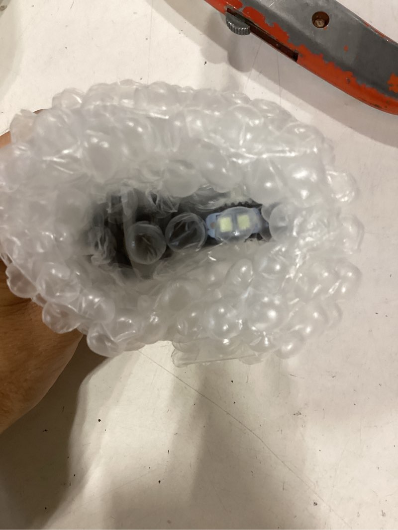 Condition photo showing New/Like New for 881 889 886 894 862 896 898 fog light bulbs compatible for hyundai elantra 2013-2018, high power cob chips fog lamp daytime running lights drl bulbs, pack of 2