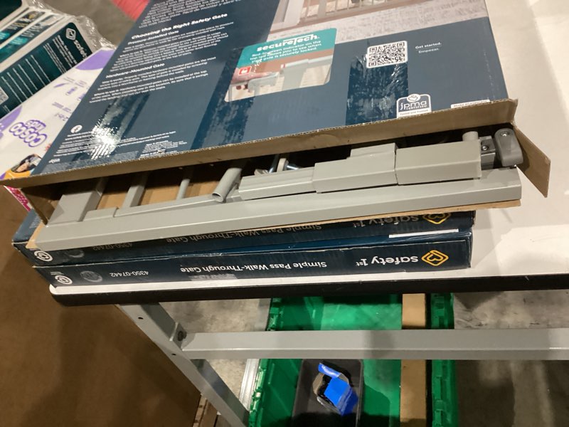 Condition photo showing Good Condition for safety 1st simple pass walk-through gate, grey