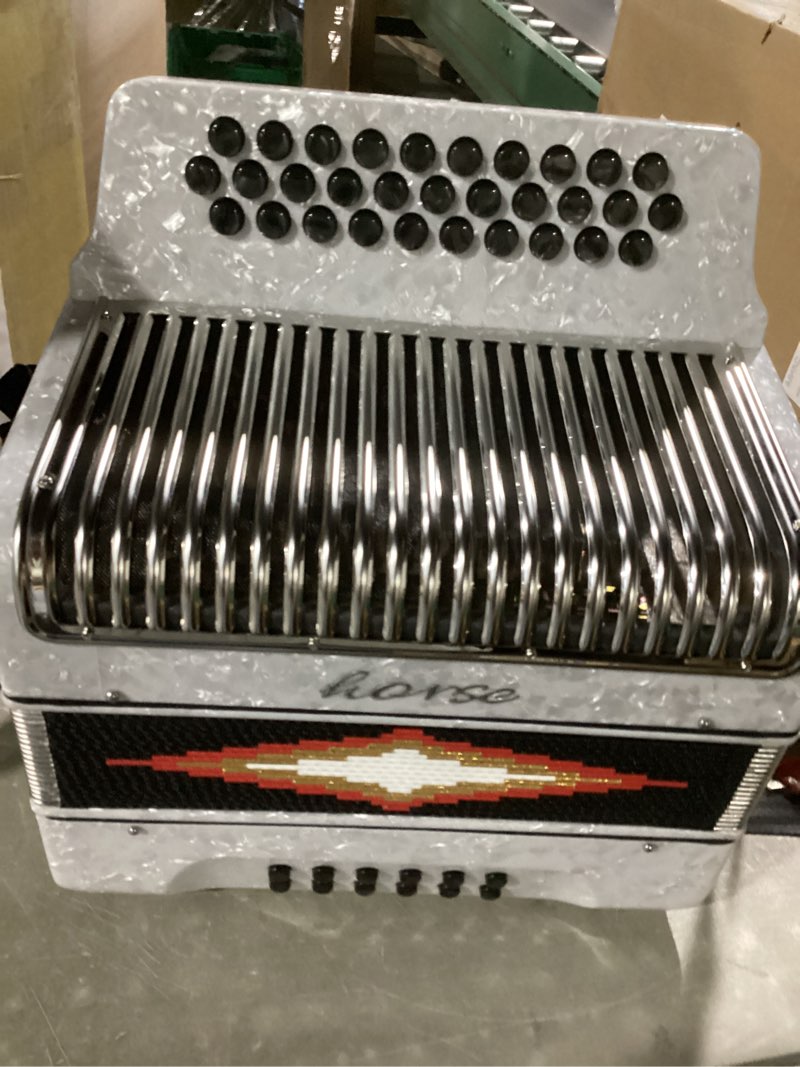 Condition photo showing Good Condition for horse 31 key accordion,12 bass 3-row f/b/e diatonic accordions instruments for adults with case, gloves, cleaning cloth, oversleeves, and straps, acordeón acordeones para beginners to professionals black fbe key with case