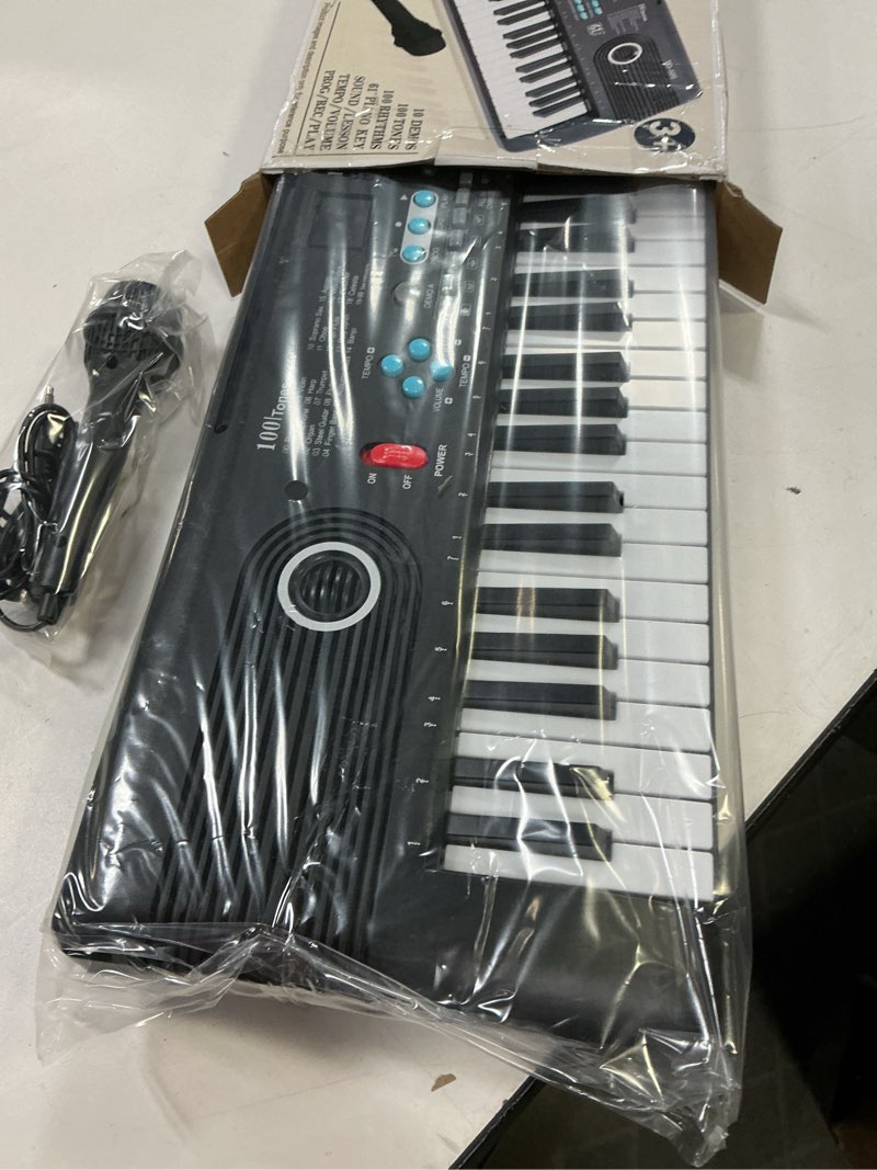 Condition photo showing Good Condition for 61 keys keyboard piano, Electronic Digital Piano with Built-In Speaker Microphone, Portable Keyboard Gift Teaching for Beginners, electric piano for kids Black