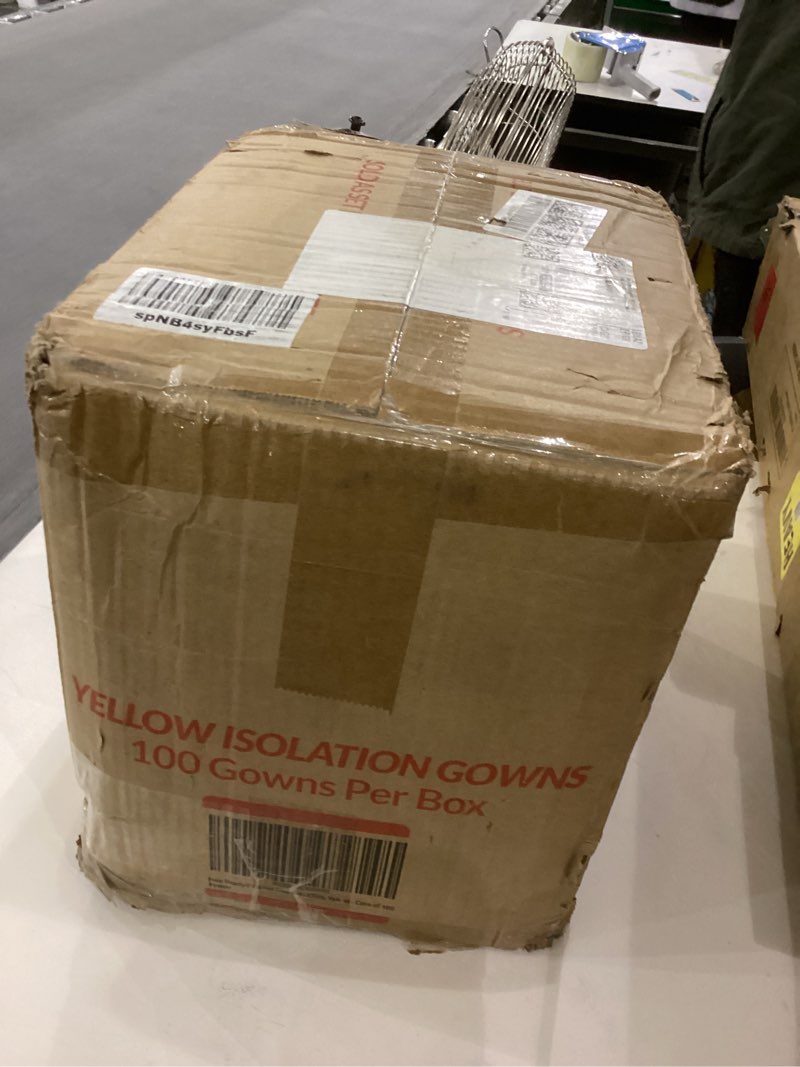 100 yellow isolation gowns