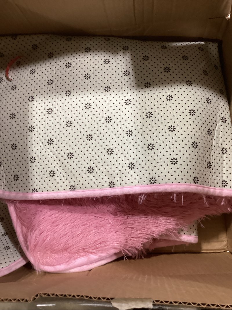 Condition photo showing Good Condition for 4 Piece Non Slip, Toilet Lid Cover and Contour Mat, Bath Mats Shower Mats Bath Rug Mat for Tub Toilet Bathroom (Pink)