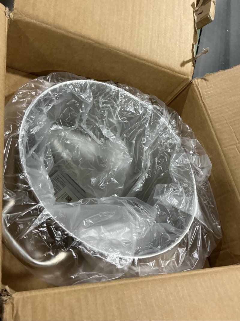 Condition photo showing Good Condition for HOMICHEF LARGE STOCK POT 24 Quart With Lid - Nickel Free Stainless Steel Cookware Stockpot 24 Quart - Healthy Cookware Polished Stockpots - Heavy Duty Induction Pot Soup Pot With Lid 24 Quart Mirror Polished Stainless Steel