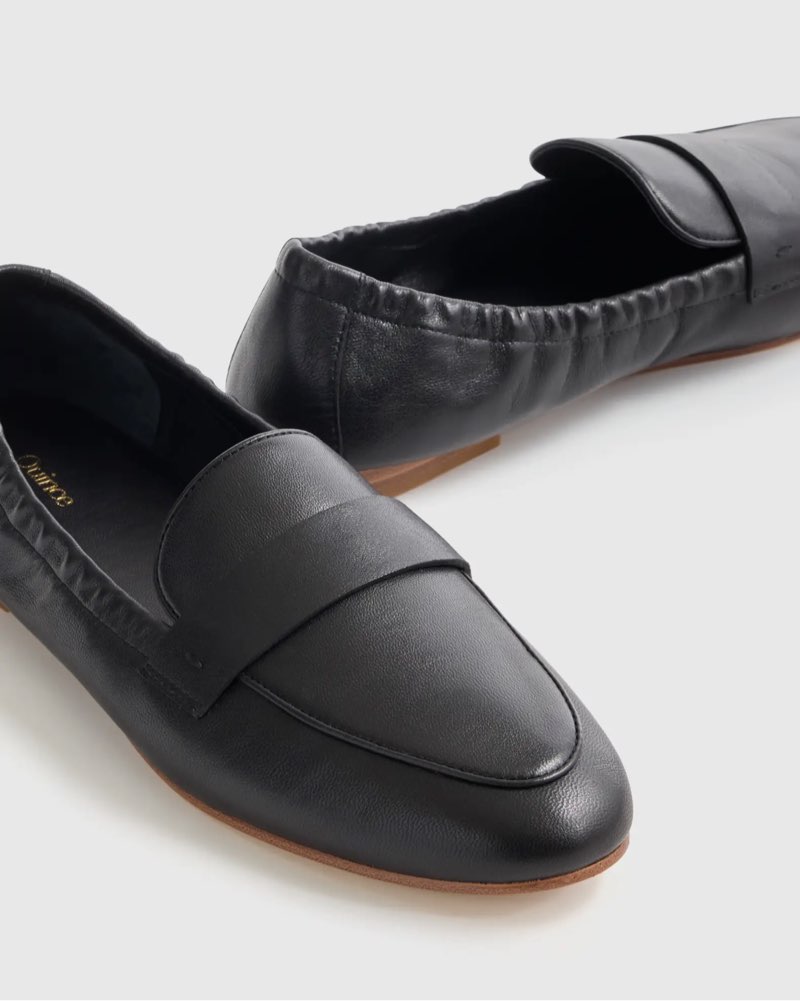 Italian Leather Soft Loafer size 8;