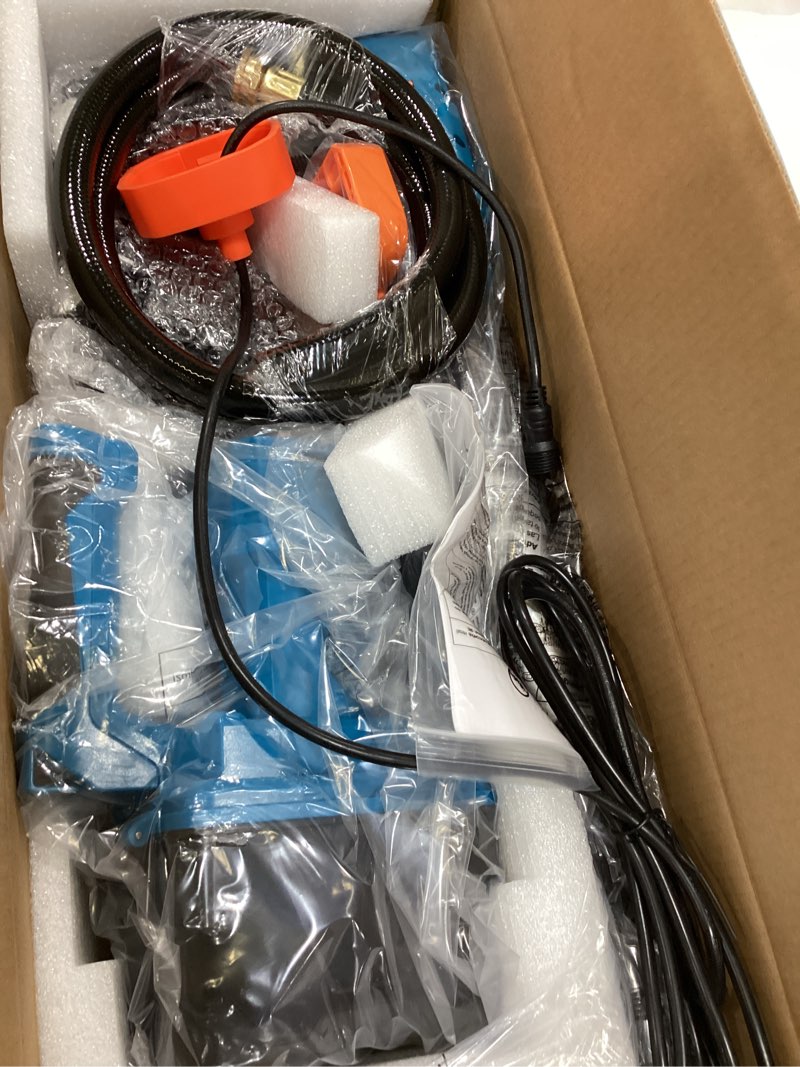 Condition photo showing New/Like New for SEESII Cordless Stick Water Transfer Pump, with 2×4000mAh Batteries&Charger, Detachable Battery Pod, 740GPH 21V Portable Water Pump for Garden/Bilge/Boat/Well/Rain Barrels/Basement