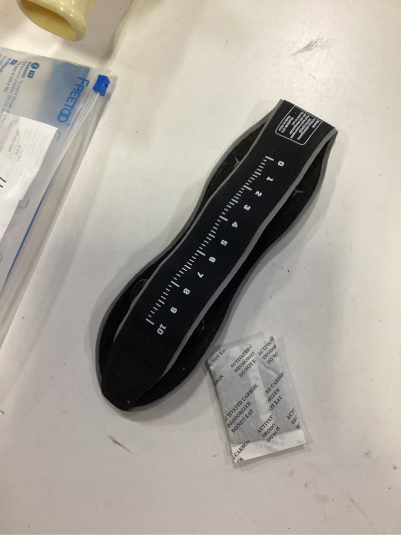 Condition photo showing Good Condition for FREETOO Tennis Elbow Brace for Men Women for Tendonitis, Tennis Elbow Strap with Gel Pad, Golfers Elbow Brace for Men for Tennis & Golfers Elbow,Lateral Medial Epicondylitis. Fits Forearm 7.1''-11'' S/M Grey-Black