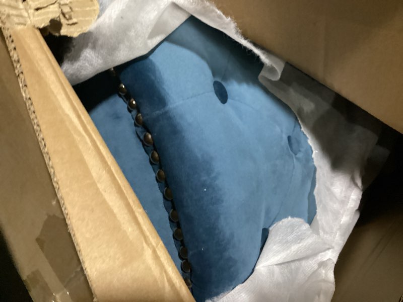 Condition photo showing Good Condition for very similar to this stock design.. teal green velvet tufted swivel accent chair