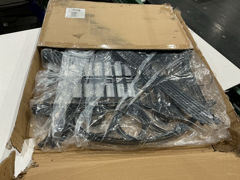 Condition photo showing Good Condition for 10-panel no-dig tall garden fence – 34?h x 22?l rustproof metal dog fence, decorative yard & garden animal barrier, easy install outdoor pet & flower bed border, temporary fence 10 panels-34 in(h) x 22 ft(l)