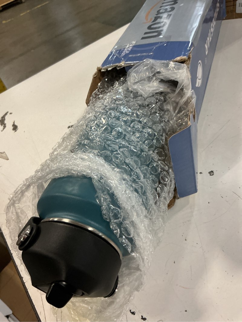 Condition photo showing Good Condition for 32 oz Insulated Water Bottle with Handle, 304 Stainless Steel Water Bottles with Wide Mouth, Double Wall Vacuum Sports Water Bottle, BPA Free, Keep Cold and Hot, Blue&Black 32 Ounces Blue/Black