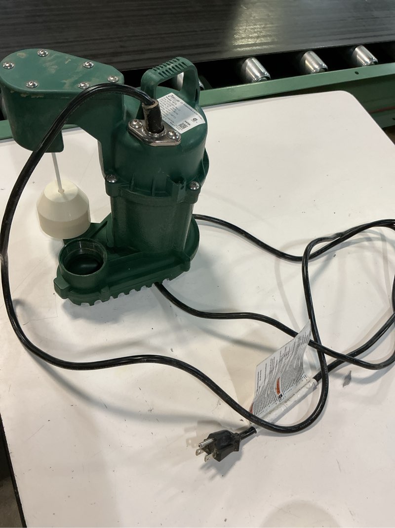 Condition photo showing As Is for zoeller 1/2-hp 115 -volt 60-gallon cast iron submersible sump pump