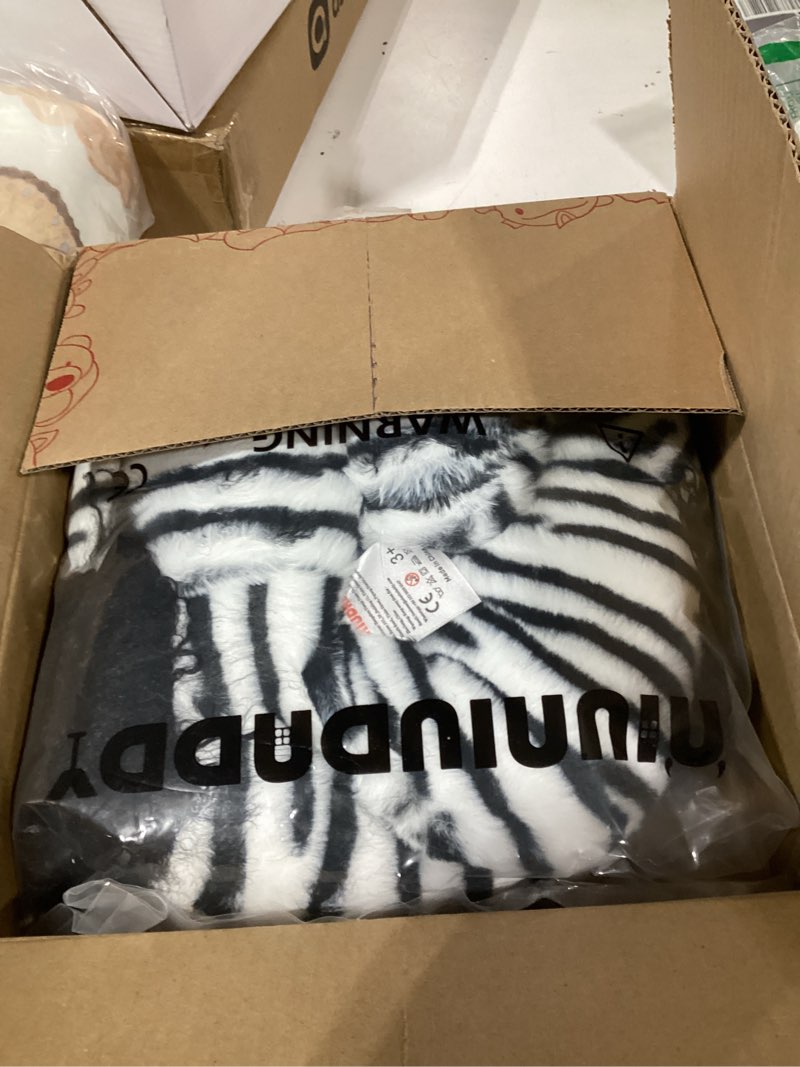 Condition photo showing New/Like New for niuniu daddy 20" 3.3 lb weighted zebra stuffed animal for adults kids, giant large soft body pillow plush toy for sleeping huggable, gift for everyday comfort zebra 3.3 pounds