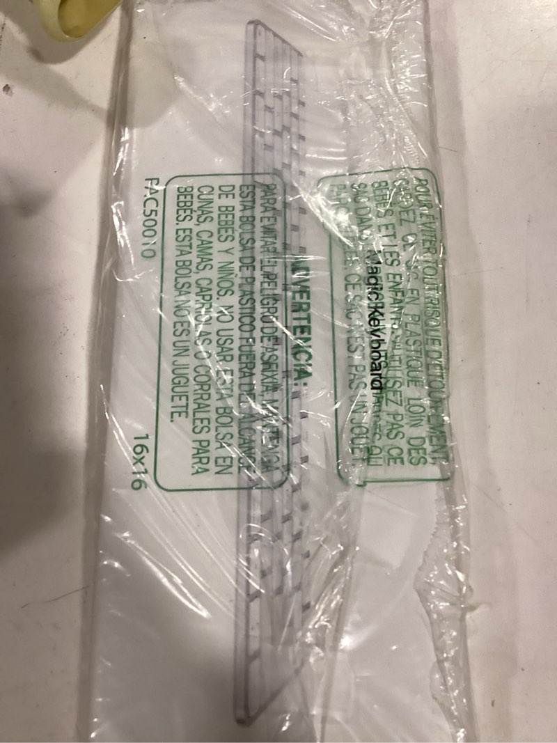 Condition photo showing Good Condition for Apple Magic Keyboard - US English ??????? USB-C