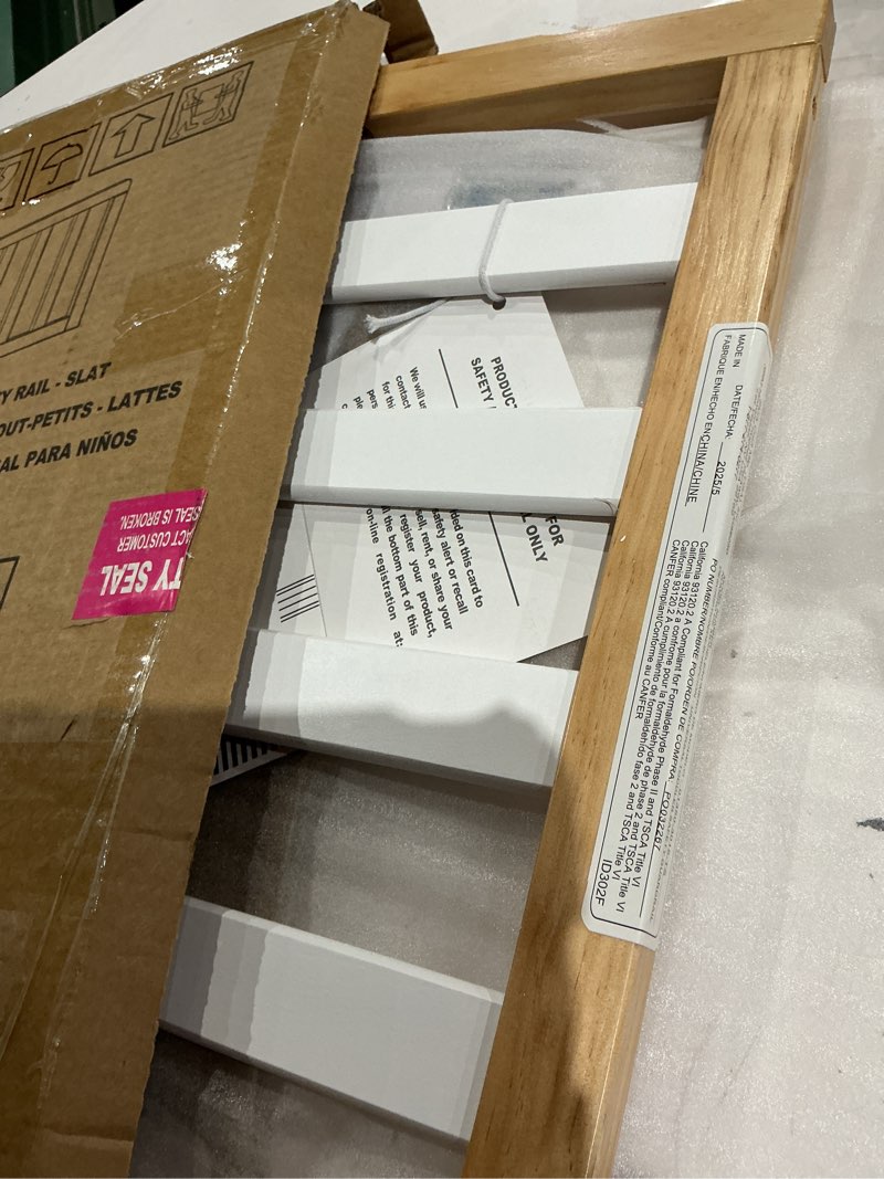 Condition photo showing Good Condition for storkcraft & graco toddler safety guardrail with slats (natural with white) – greenguard gold certified, converts compatible storkcraft & graco crib to toddler bed, each guardrail sold individually slats natural with white