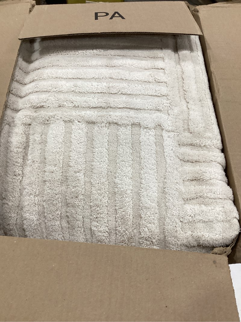 Condition photo showing Good Condition for Pauwer 8x10 Washable Area Rugs for Living Room Modern Beige Solid Color Soft Fluffy Rugs for Bedroom Non Slip Boho Accent Indoor Mat Floor Carpet Cover for Kids Room Dining Room Kitchen Office 8'x10' Beige