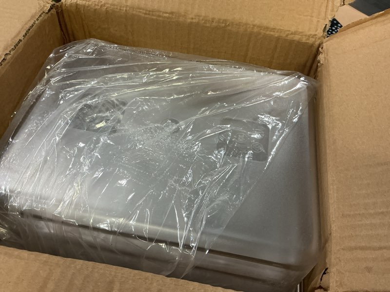 Condition photo showing Good Condition for bieama 6 pack nsf food pans with lids, 1/2 size 6'' deep commercial food storage containers, polycarbonate, clear 1/2 size 6" deep