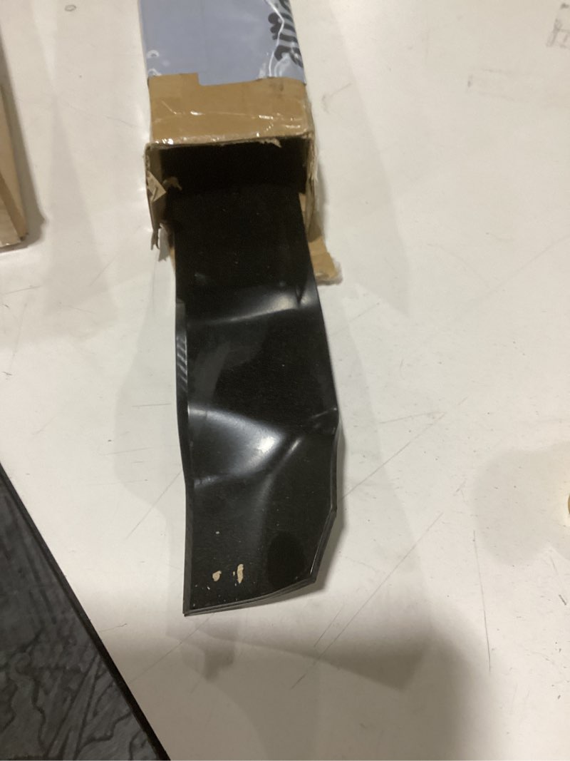 Condition photo showing Good Condition for 942-0616a 42 inch 6-star mulching blades for cub cadet xt1 xt2 lt42 lx42 zt1 rzt 42 ltx 1040 craftsman t110 t210 troy bilt tb 42 tb1942 super bronco pony 42'' deck lawn tractor zero-turn mower, black