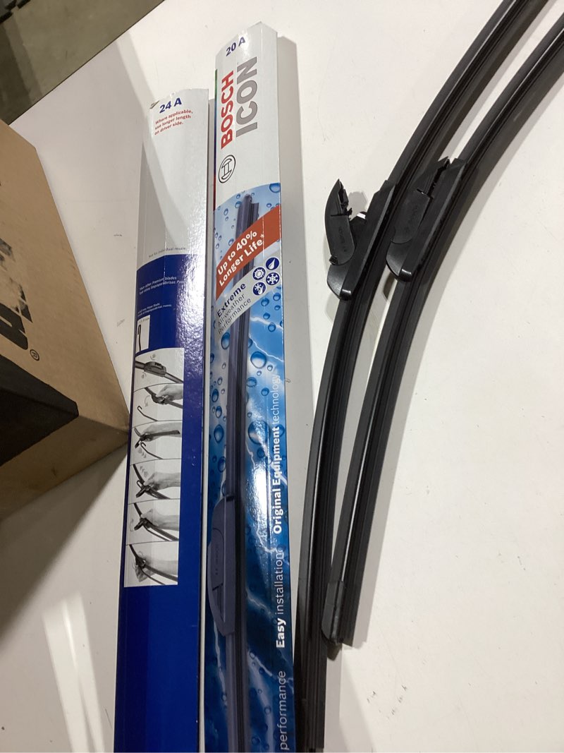 Condition photo showing Good Condition for BOSCH 24A20A ICON Beam Wiper Blades - Driver and Passenger Side - Set of 2 Blades (24A & 20A) Front (24A & 20A) ICON Combo Pack (Front)