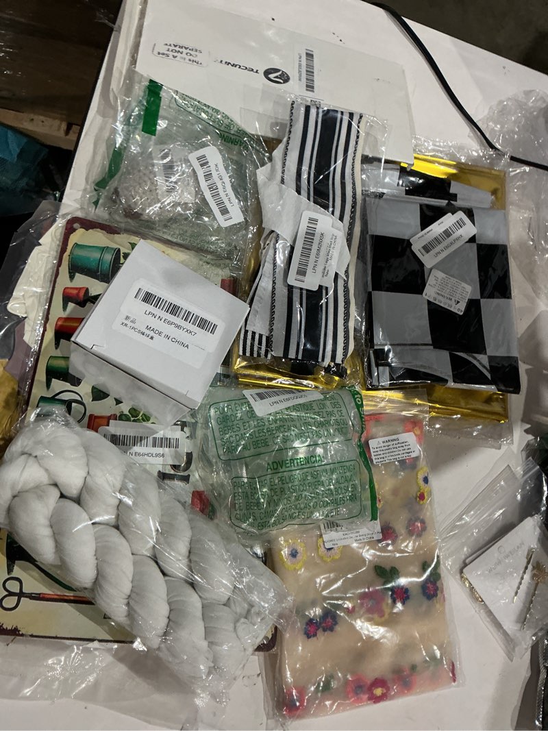 Condition photo showing As Is for assorted accessories for home decoration