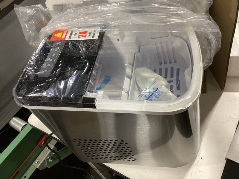 Condition photo showing Good Condition for 38lbs per day countertop ice maker, 9 ice cubes in 3.5 minutes, self-cleaning portable ice machine with 2 bullet sizes for kitchen, camping, rv, and party