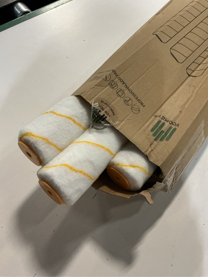 Condition photo showing Good Condition for VOOMEY 18 Inch Paint Roller Covers, Microfiber Paint Roller Cover, Suitable for Various Large-Scale Scene Painting, Such as Walls, Ceilings, Etc (Pack of 3,1/2" Nap) 3 Pack