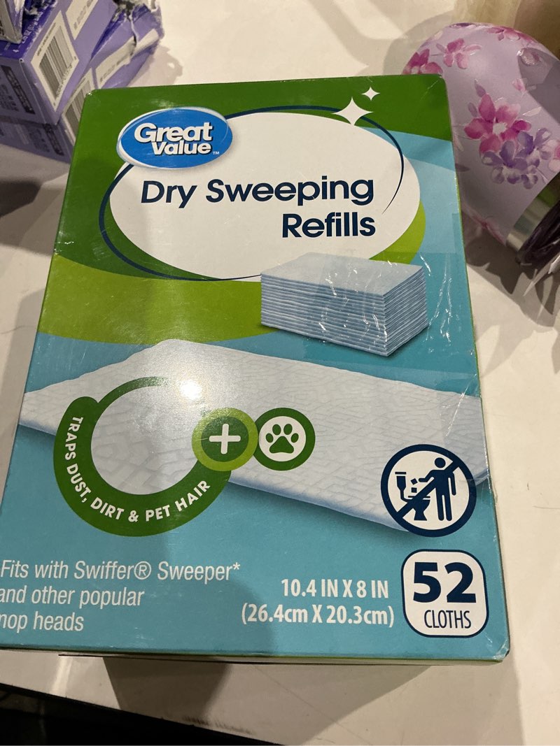Condition photo showing Good Condition for great value dry sweeping cloth refills, 52 count