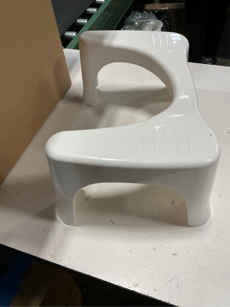 Condition photo showing Good Condition for Squatty Potty Simple Curve Bathroom Toilet Stool 7" White