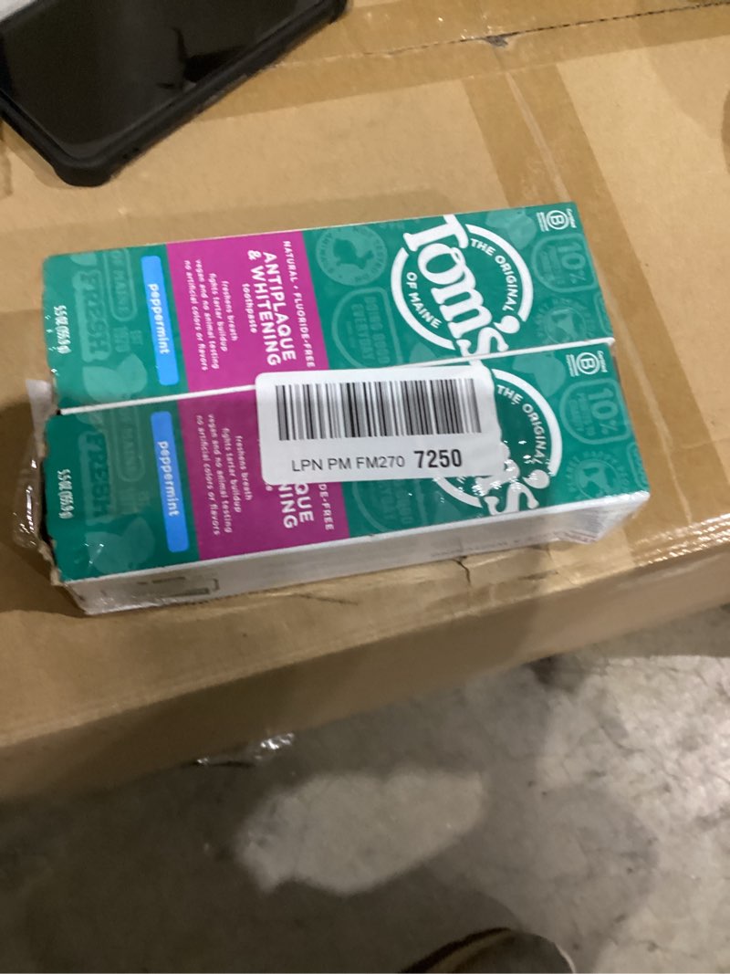 Condition photo showing New/Like New for Tom's of Maine Fluoride-Free Antiplaque & Whitening Natural Toothpaste, Peppermint, 5.5 oz. (Pack of 2) Peppermint 5.5 Ounce (Pack of 2)