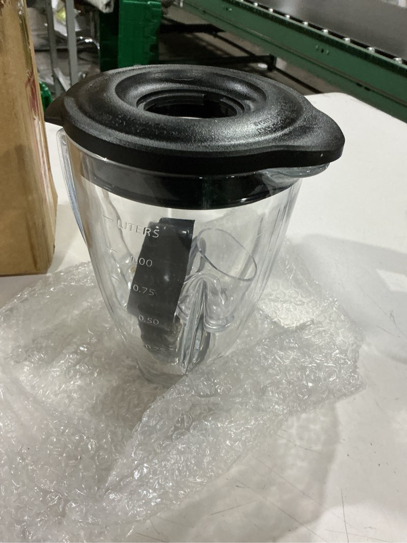 Condition photo showing As Is for replacement parts 6-cup glass jar with blade, compatible with oster blenders