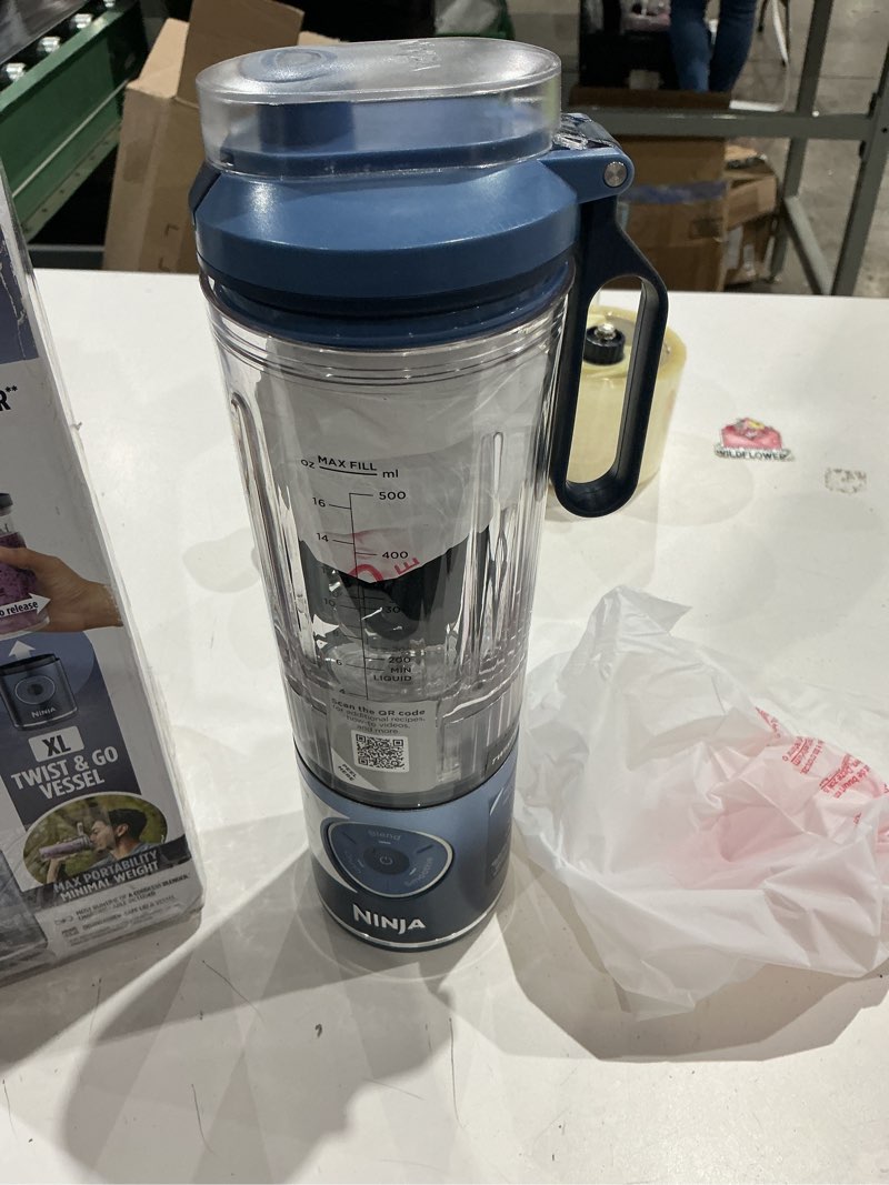 Condition photo showing Good Condition for ninja blast max, portable blender + twist & go, personal smoothie, blend, ice crush, 3 programs, cordless, 22 oz removable vessel, dishwasher safe, leakproof, navy, bc251nv navy 22 oz.