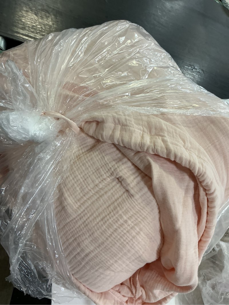 Condition photo showing Good Condition for organic ribbed cotton coverlet set color: ivory