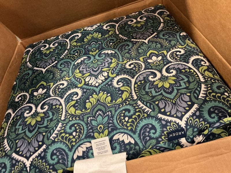 Condition photo showing Good Condition for arden outdoor deep seat cushion set, 24 in x 24 in, weather-proof, rain-proof, fade resistant patio cushion for chair, sofa, and couch sapphire aurora blue damask polyfill sapphire aurora blue damask 1 pack