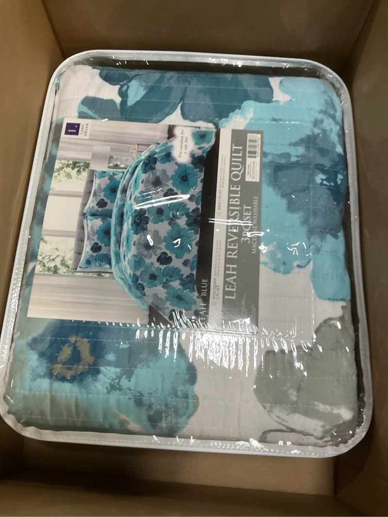 Condition photo showing New/Like New for Lush Decor Leah Reversible Floral Quilt Set, 3 Piece Set, Full/ Queen, Blue - Watercolor Botanical - Cottage Core - French Country Decor- Bedding Queen Size Blue Full/Queen Quilt Set